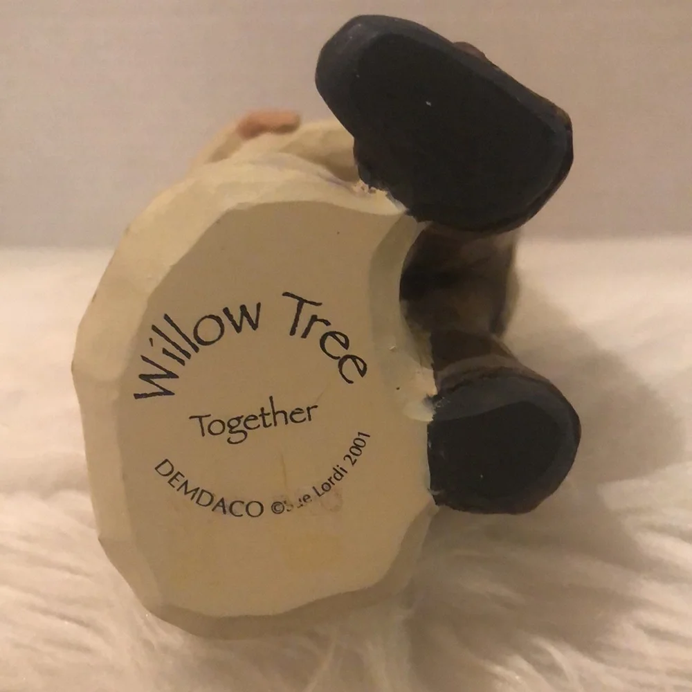 Willow Tree “Together” 2001 Man and Woman Embracing Figurine - Picture 5 of 5